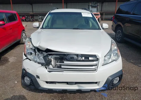 2014 Subaru Outback 2.5I Limited z USA, uszkodzony, nr VIN 4S4BRCKC6E3315281